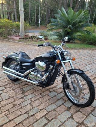 HONDA SHADOW 750 
